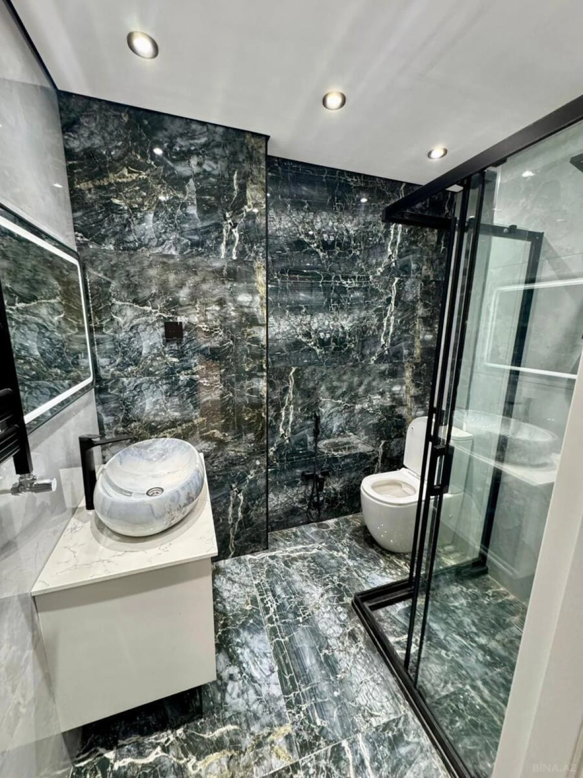 Satılır 2 otaqlı mənzil 90 m²