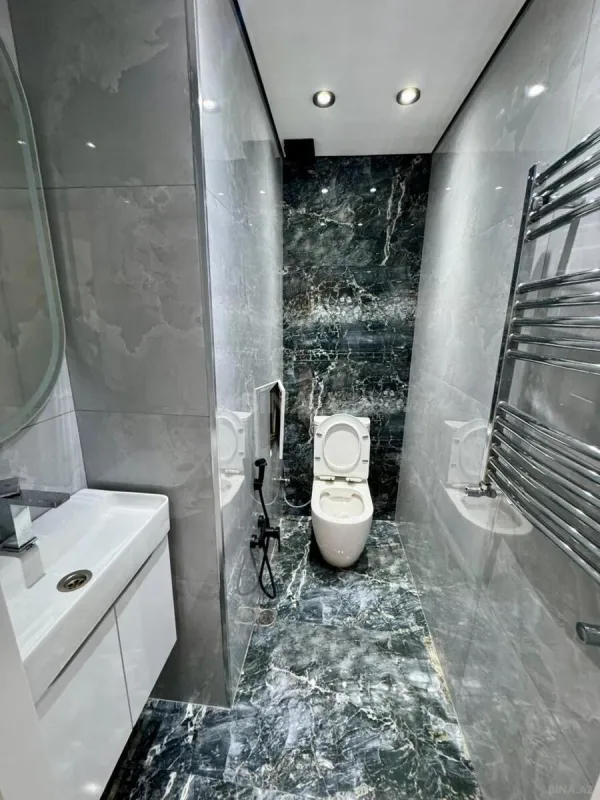 Satılır 2 otaqlı mənzil 90 m²