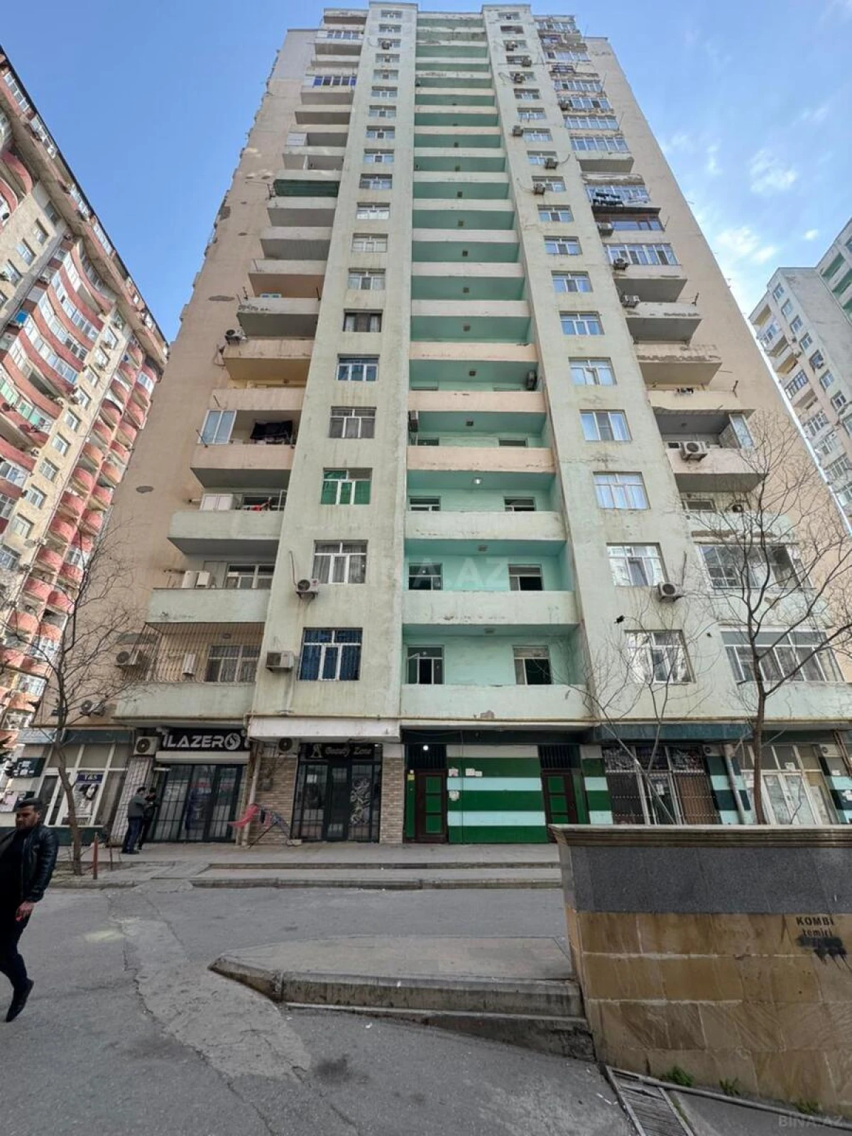 Satılır 2 otaqlı mənzil 90 m²