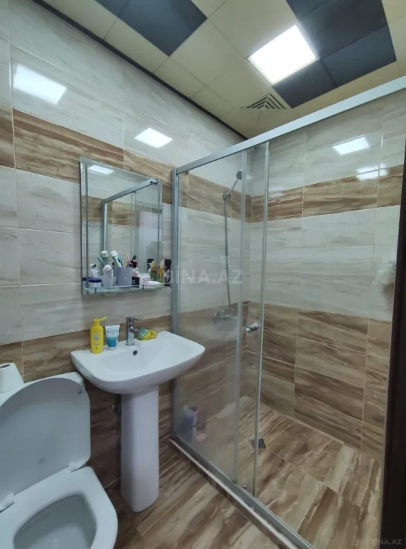 Kirayə verilir 2 otaqlı mənzil 60 m²