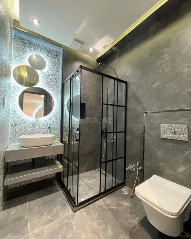 Kirayə verilir 2 otaqlı mənzil 90 m²