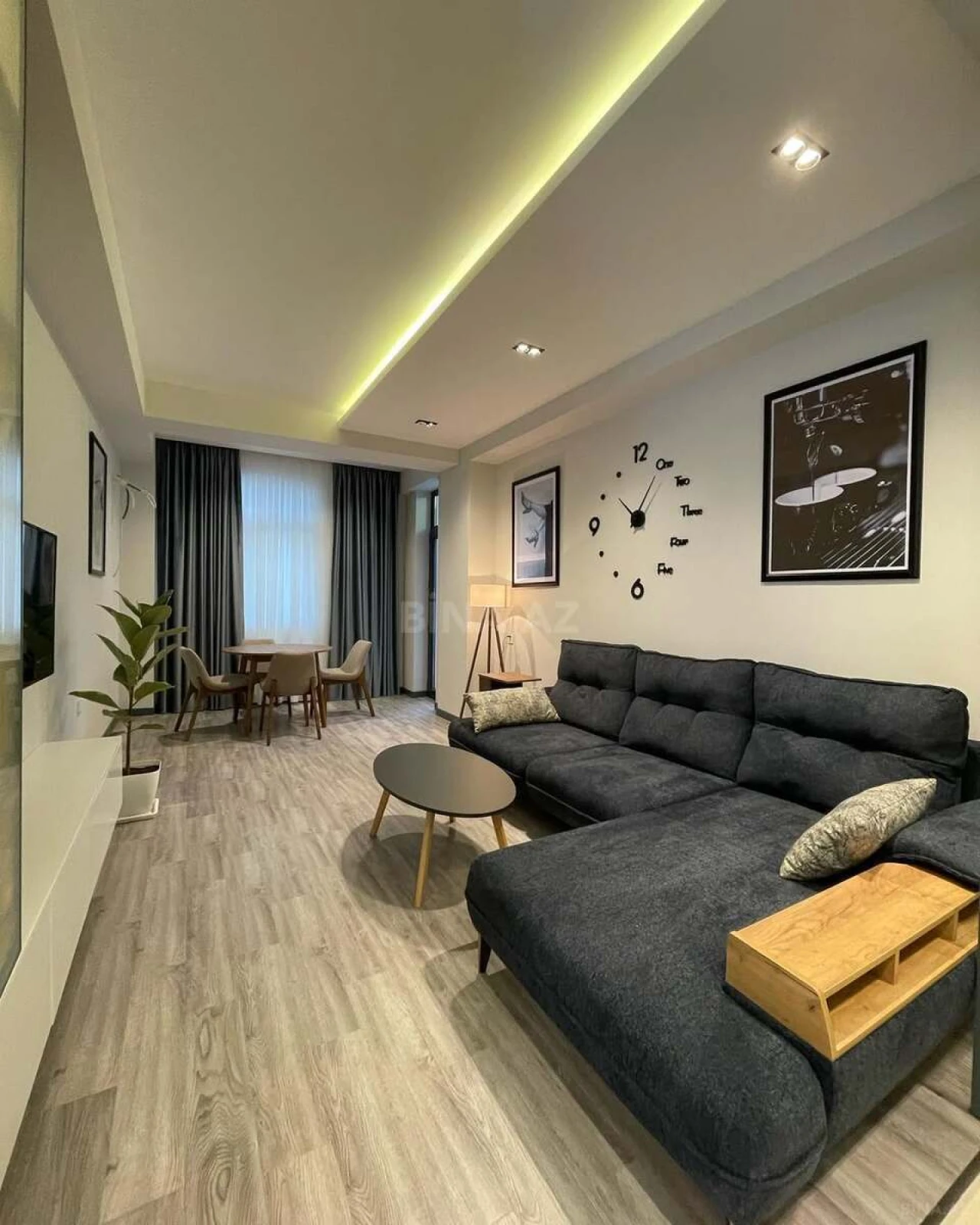 Kirayə verilir 2 otaqlı mənzil 90 m²