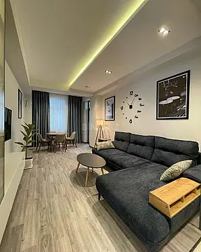 Kirayə verilir 2 otaqlı mənzil 90 m²