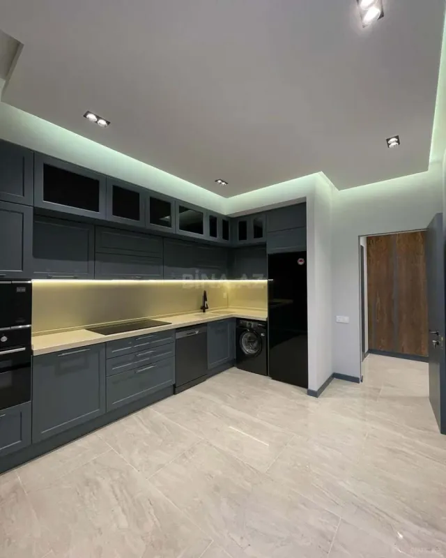 Kirayə verilir 2 otaqlı mənzil 90 m²