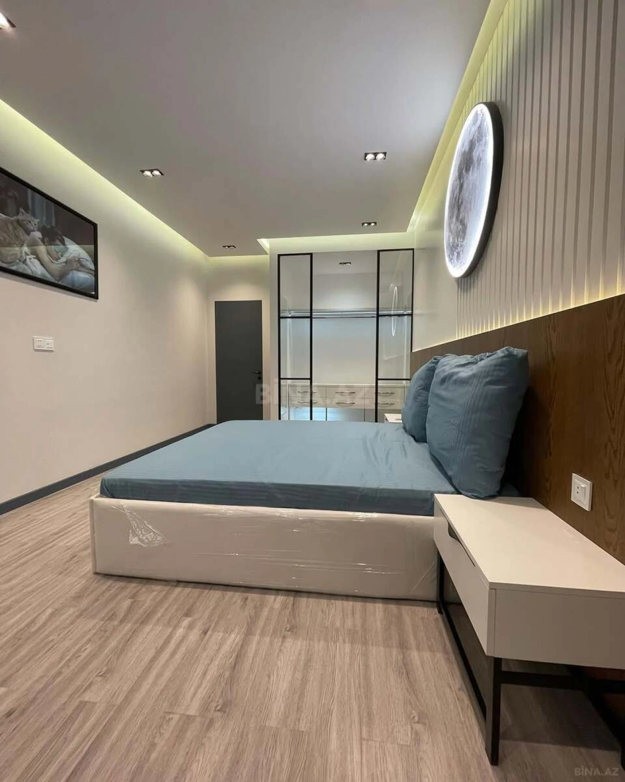 Kirayə verilir 2 otaqlı mənzil 90 m²