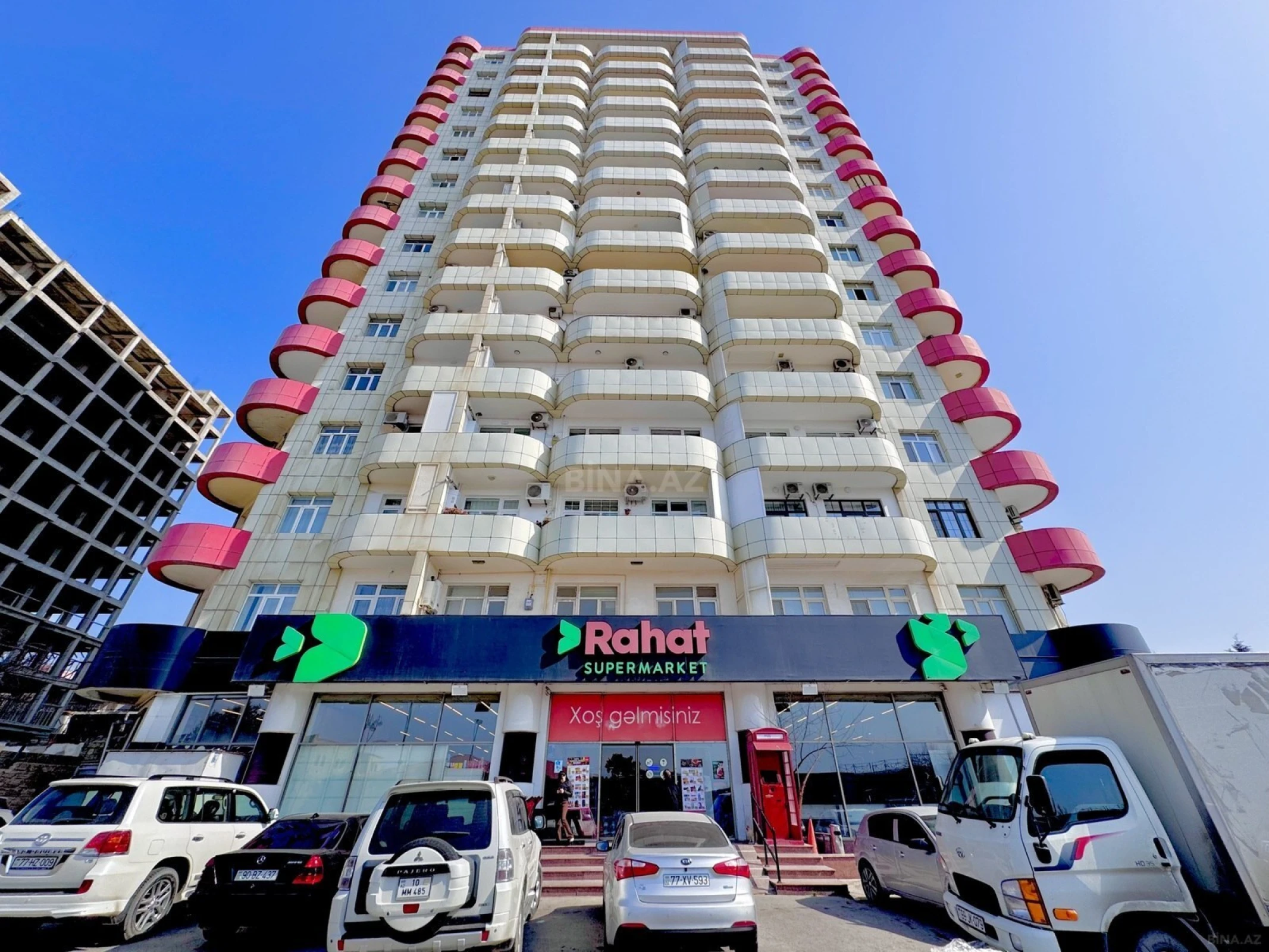 Satılır 3 otaqlı mənzil 142 m²