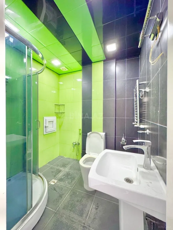 Satılır 3 otaqlı mənzil 142 m²