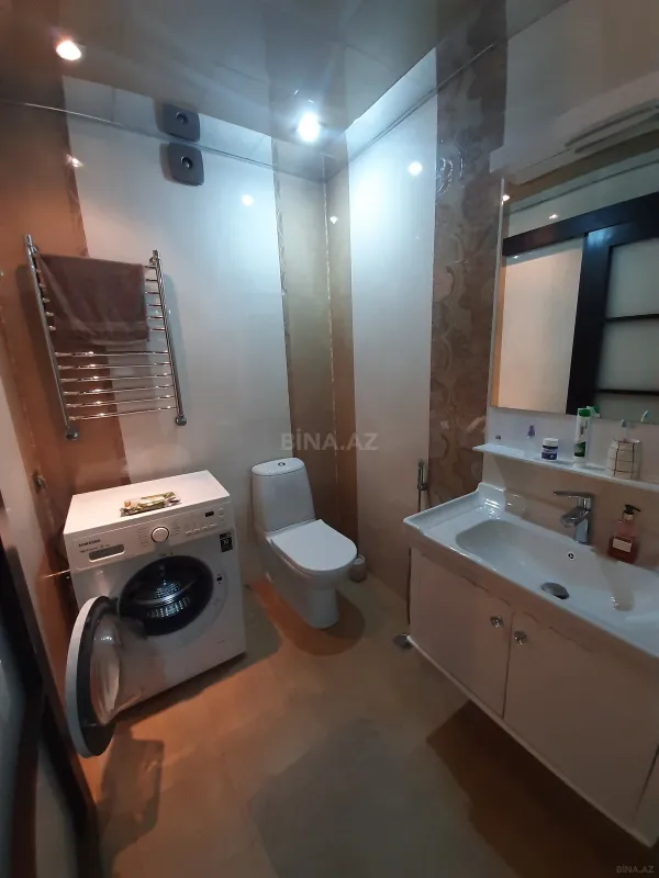 Satılır 2 otaqlı mənzil 93 m²