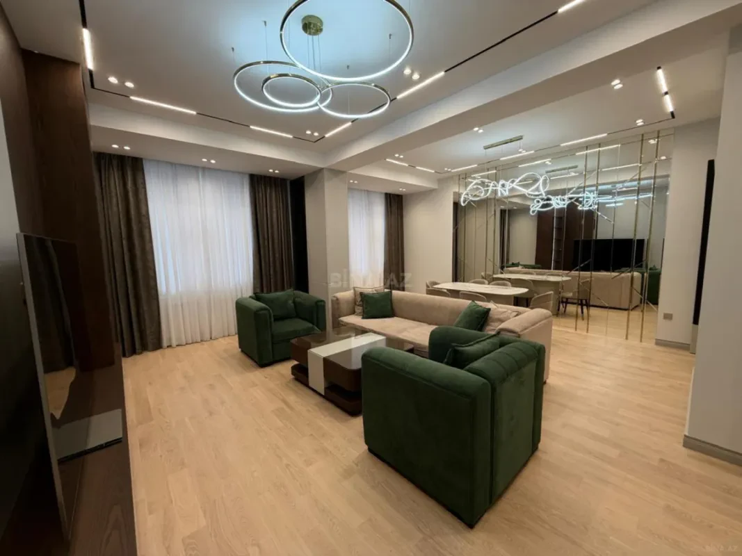 Kirayə verilir 3 otaqlı mənzil 140 m²
