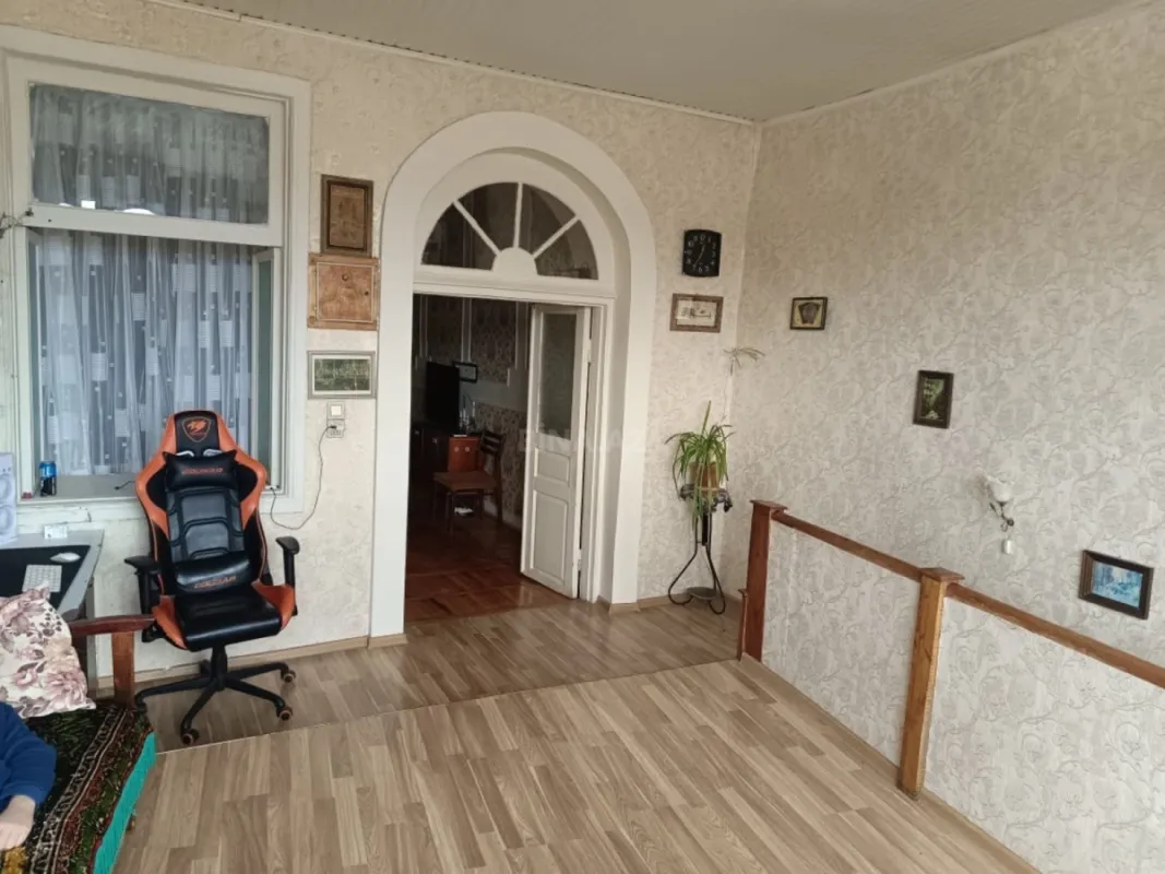 Satılır 4 otaqlı həyət evi 100 m²