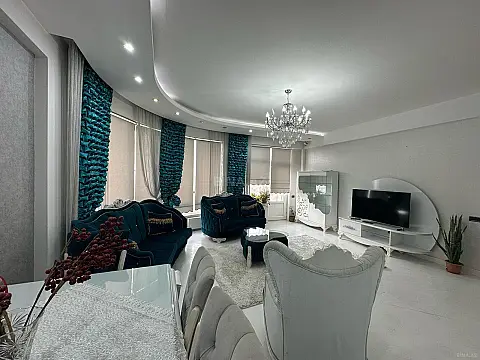 Kirayə verilir 4 otaqlı mənzil 210 m²