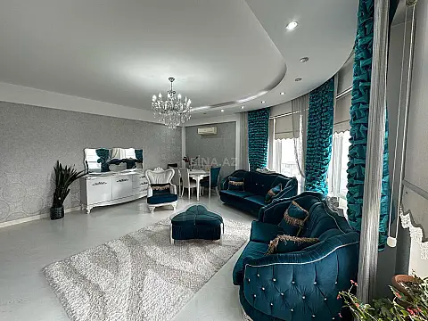 Kirayə verilir 4 otaqlı mənzil 210 m²