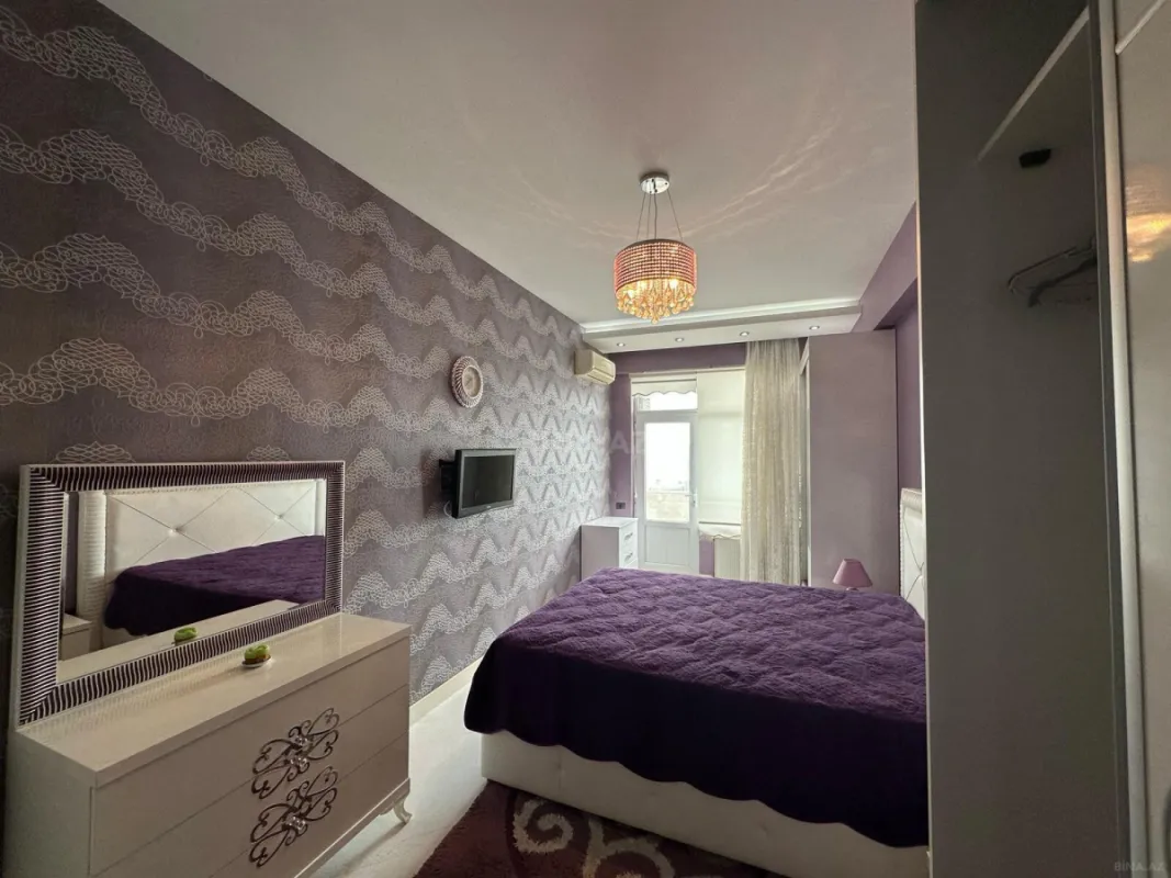 Kirayə verilir 4 otaqlı mənzil 210 m²