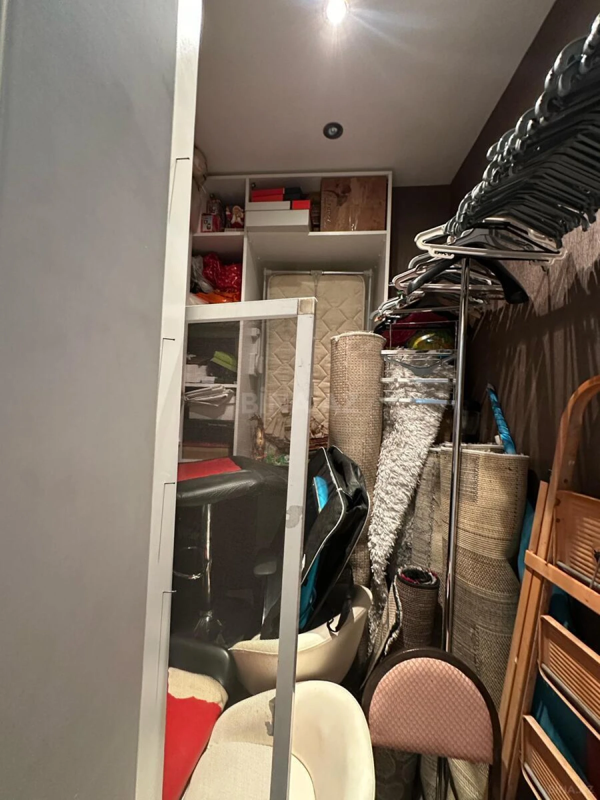 Kirayə verilir 4 otaqlı mənzil 210 m²