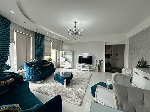 Kirayə verilir 4 otaqlı mənzil 210 m²