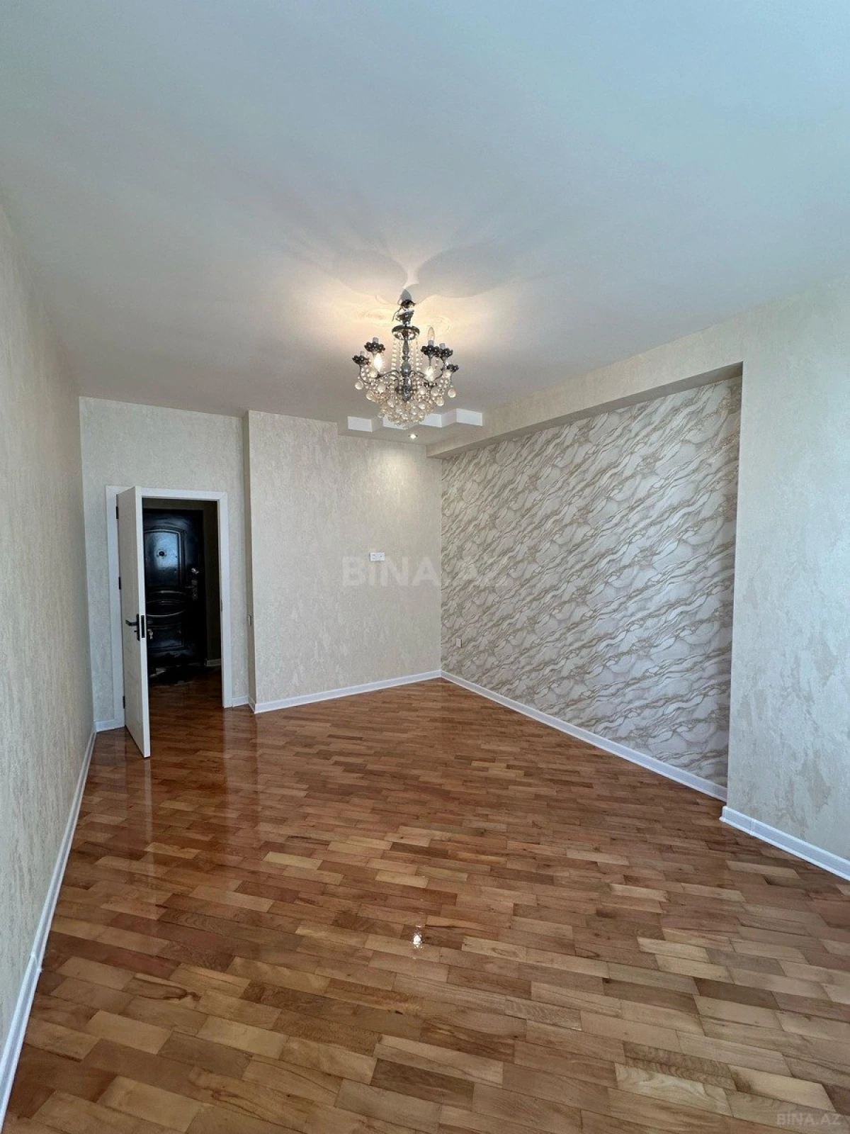 Satılır 2 otaqlı mənzil 68 m²