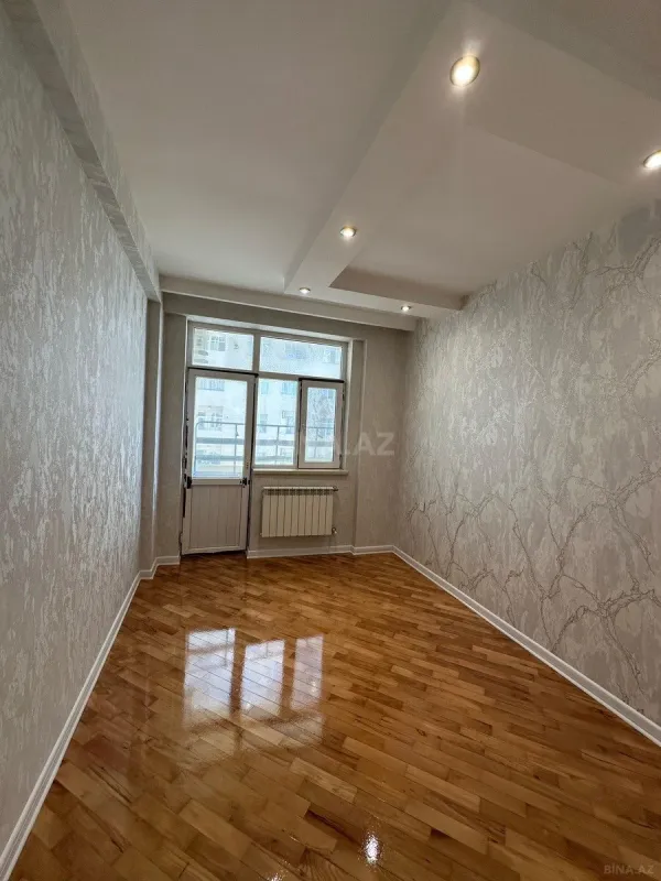 Satılır 2 otaqlı mənzil 68 m²