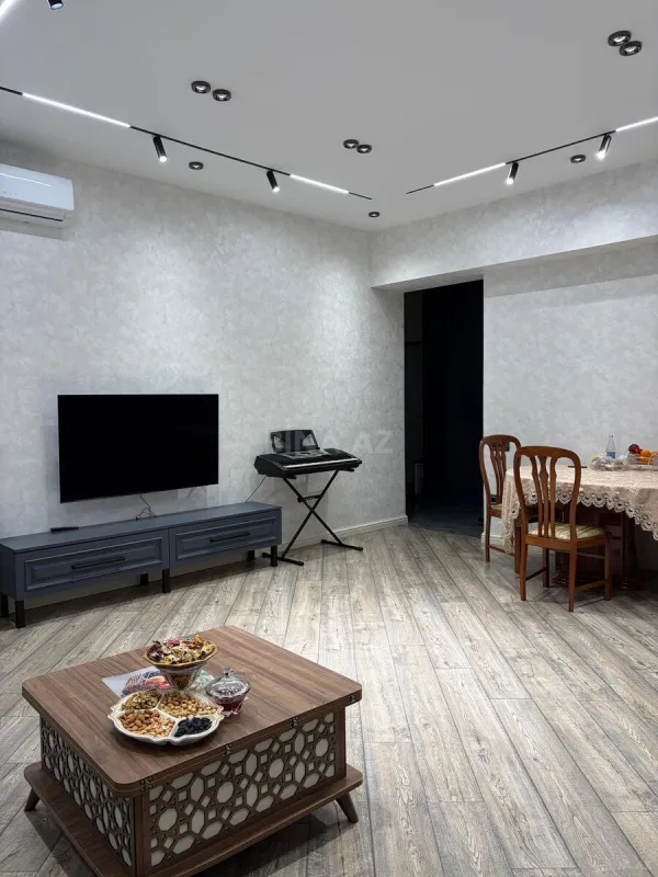 Satılır 3 otaqlı mənzil 77 m²