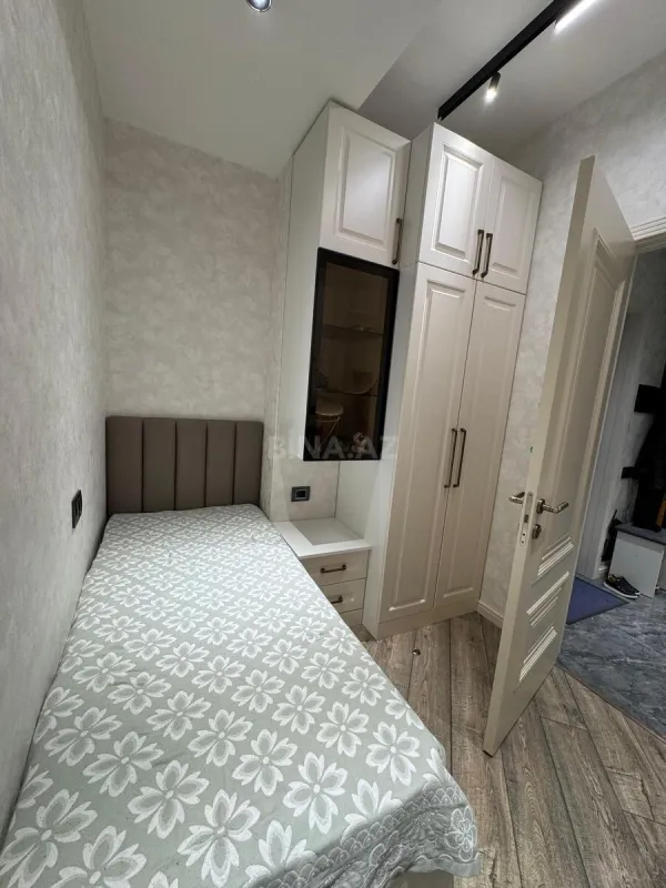 Satılır 3 otaqlı mənzil 77 m²