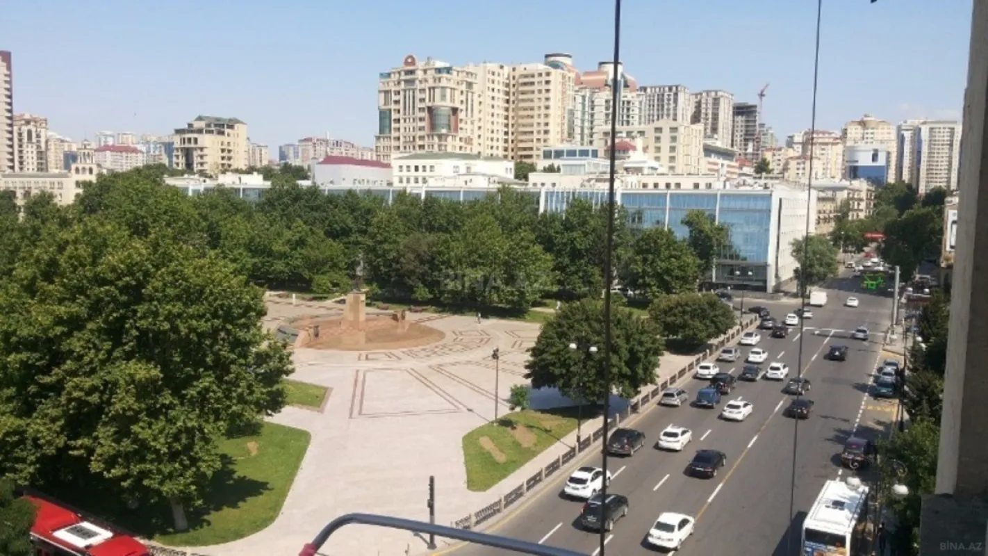 Kirayə verilir 2 otaqlı mənzil 55 m²