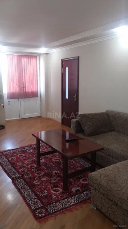 Kirayə verilir 2 otaqlı mənzil 55 m²