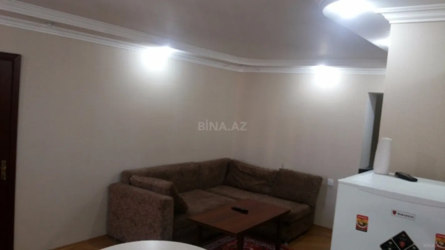 Kirayə verilir 2 otaqlı mənzil 55 m²