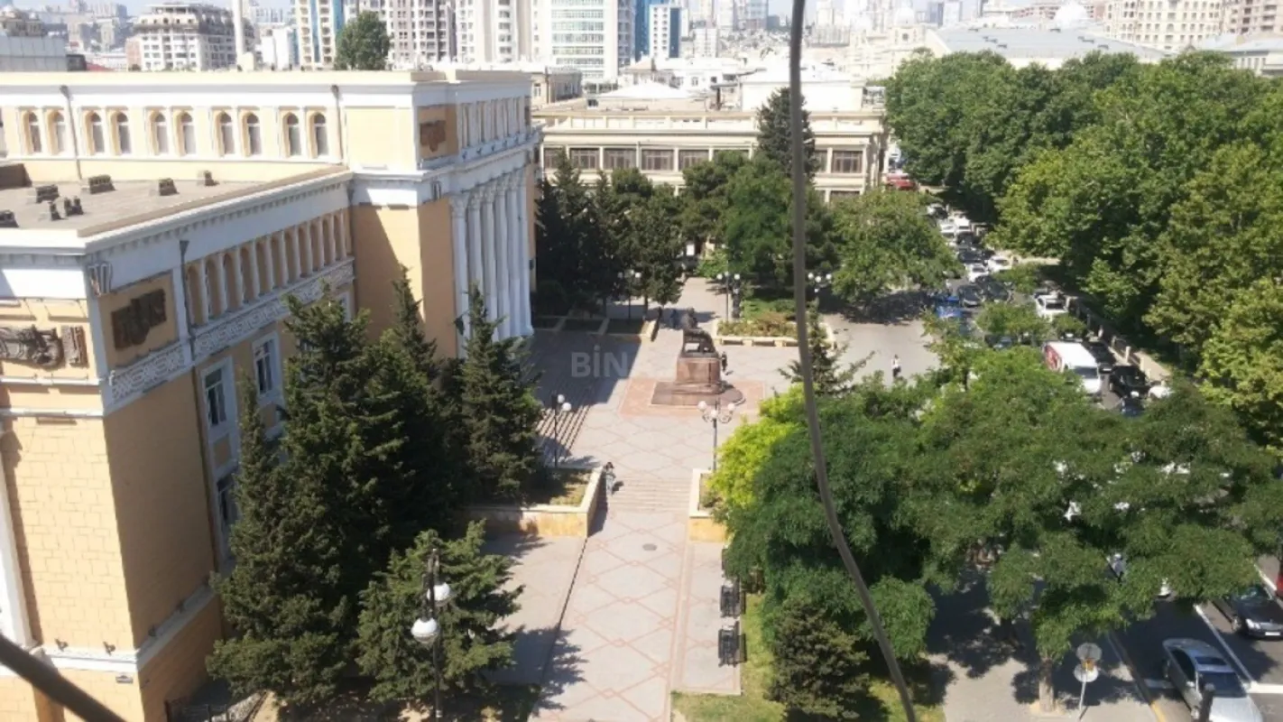 Kirayə verilir 2 otaqlı mənzil 55 m²