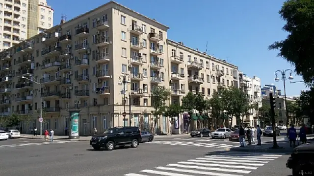 Kirayə verilir 2 otaqlı mənzil 55 m²