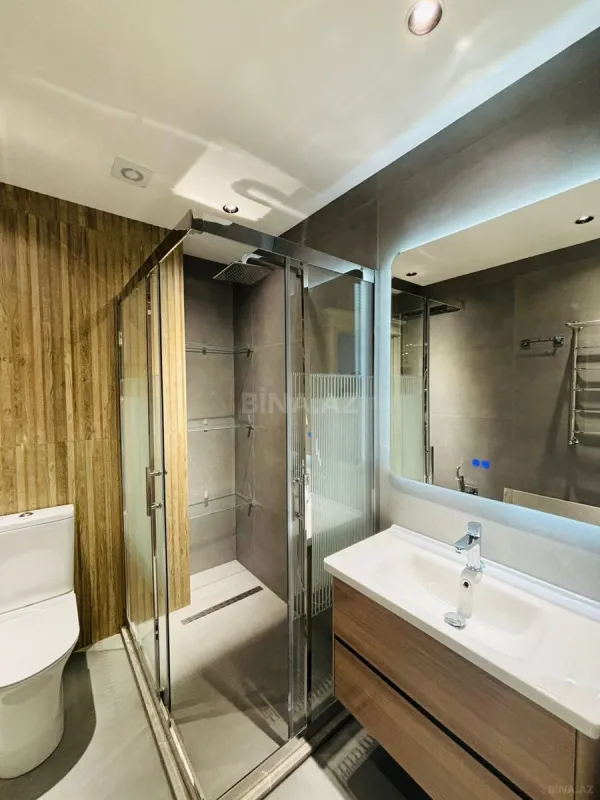 Satılır 3 otaqlı mənzil 127 m²