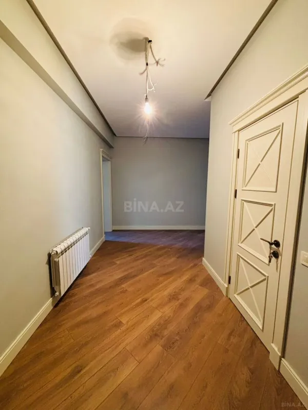 Satılır 3 otaqlı mənzil 127 m²