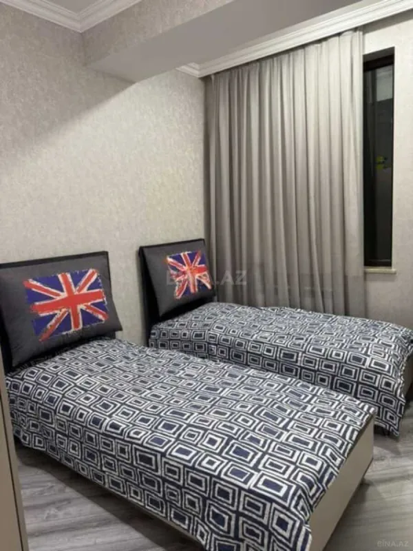 Satılır 3 otaqlı mənzil 98 m²