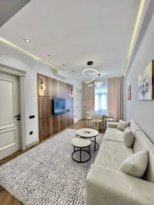 Satılır 3 otaqlı mənzil 77 m²