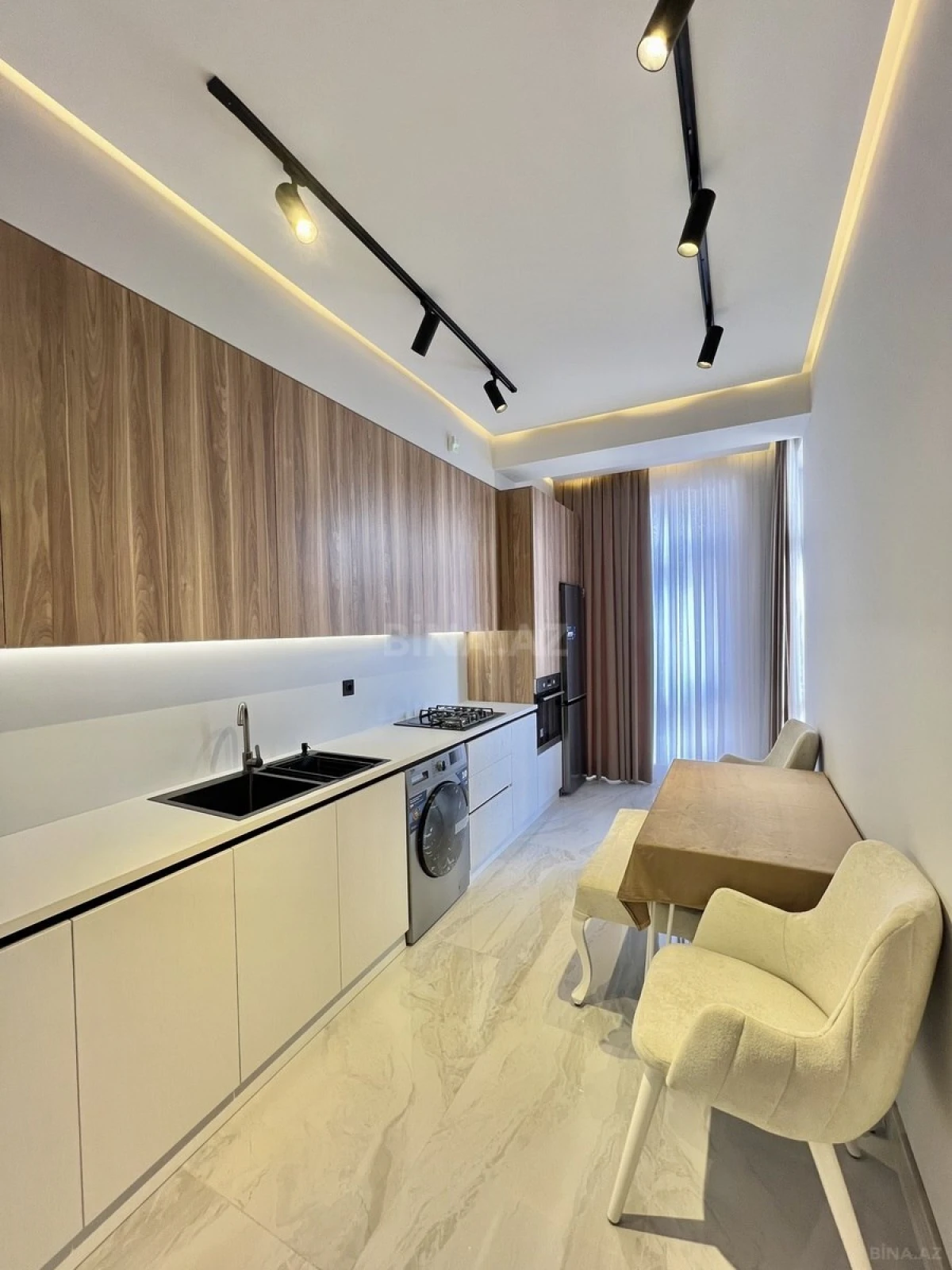 Satılır 3 otaqlı mənzil 77 m²