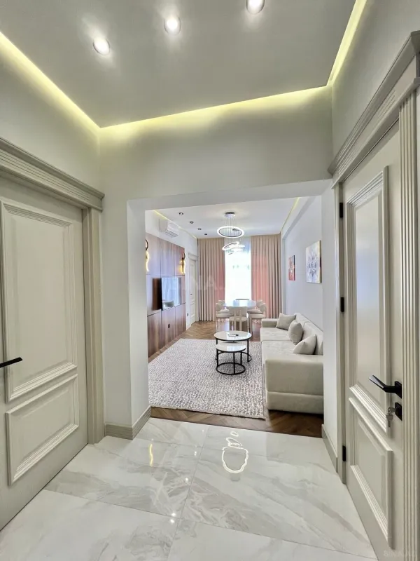 Satılır 3 otaqlı mənzil 77 m²