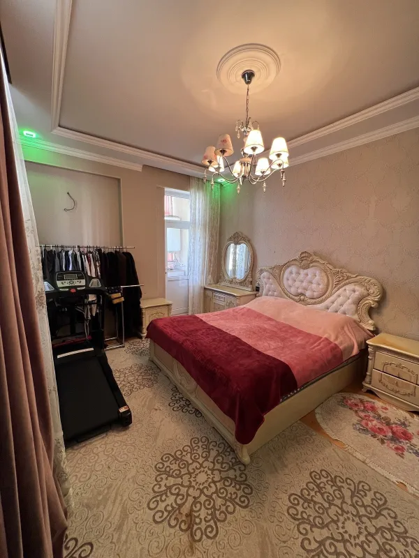 Satılır 3 otaqlı mənzil 96 m²