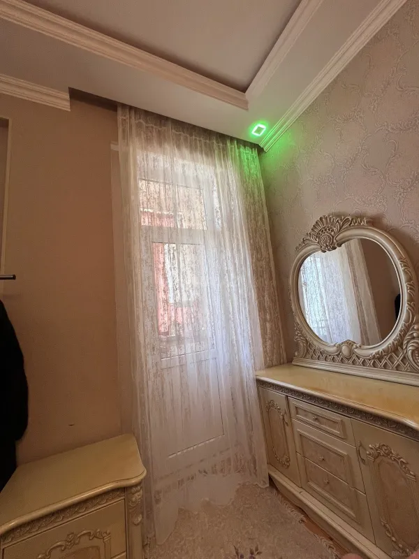 Satılır 3 otaqlı mənzil 96 m²