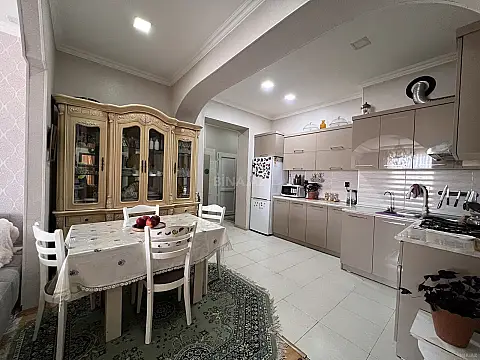 Satılır 3 otaqlı mənzil 96 m²
