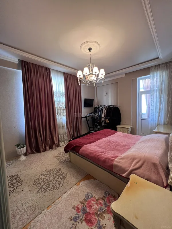 Satılır 3 otaqlı mənzil 96 m²