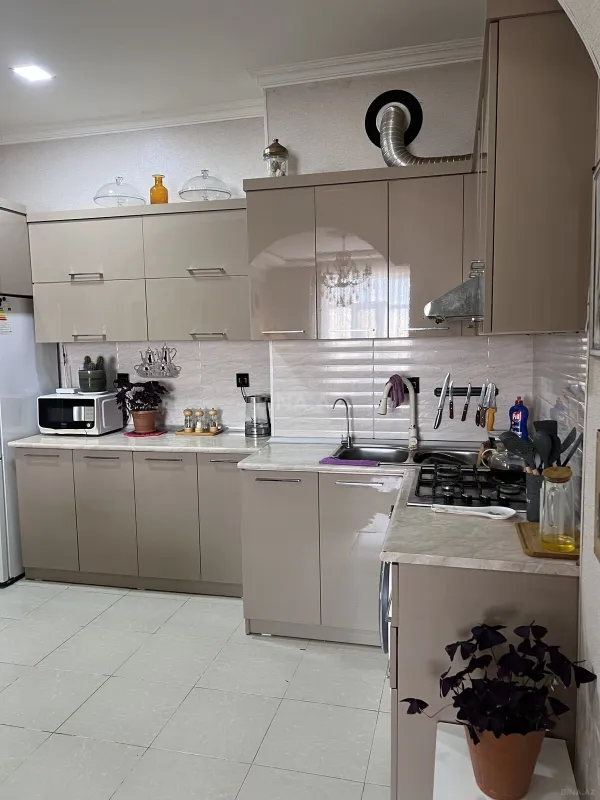 Satılır 3 otaqlı mənzil 96 m²