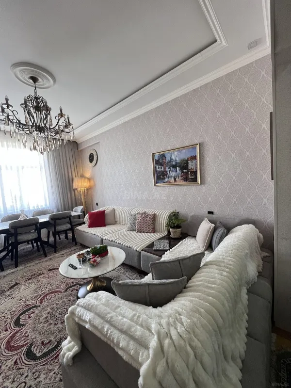 Satılır 3 otaqlı mənzil 96 m²