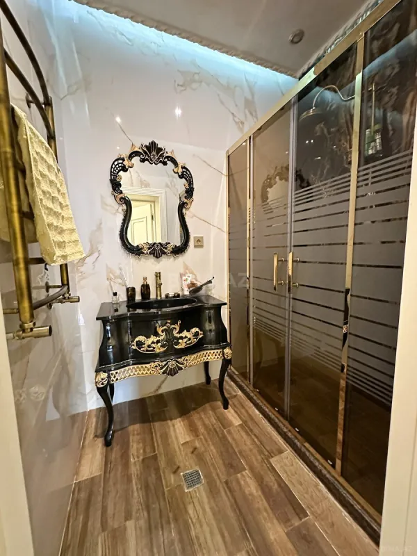 Satılır 2 otaqlı mənzil 70 m²