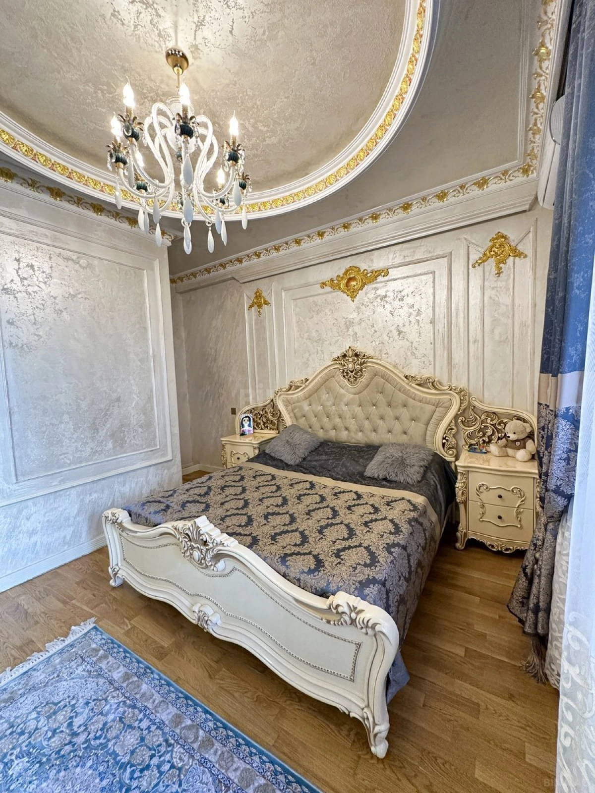 Satılır 2 otaqlı mənzil 70 m²