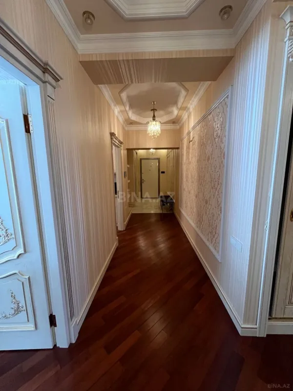 Kirayə verilir 3 otaqlı mənzil 130 m²