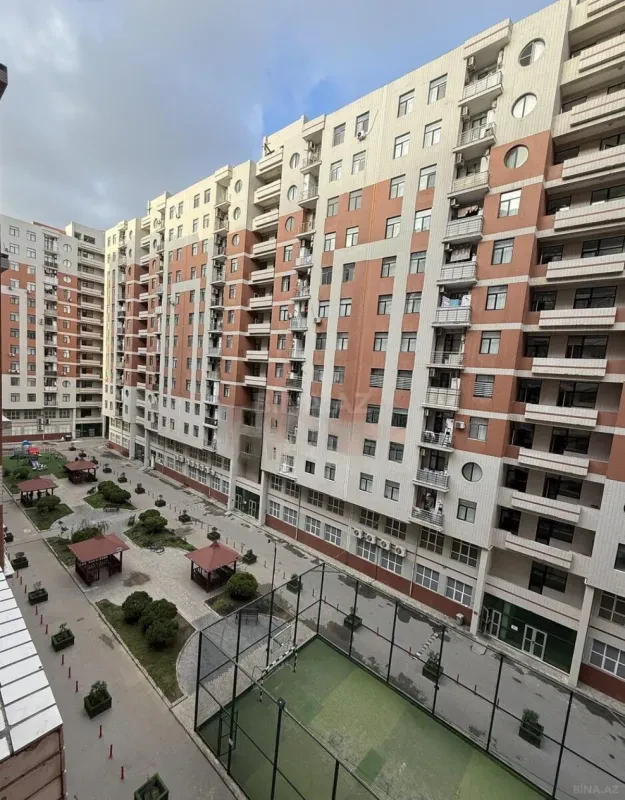 Satılır 3 otaqlı mənzil 110 m²