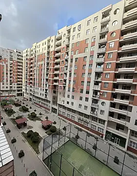 Satılır 3 otaqlı mənzil 110 m² — Bakı 3 otaq 110.00 m²