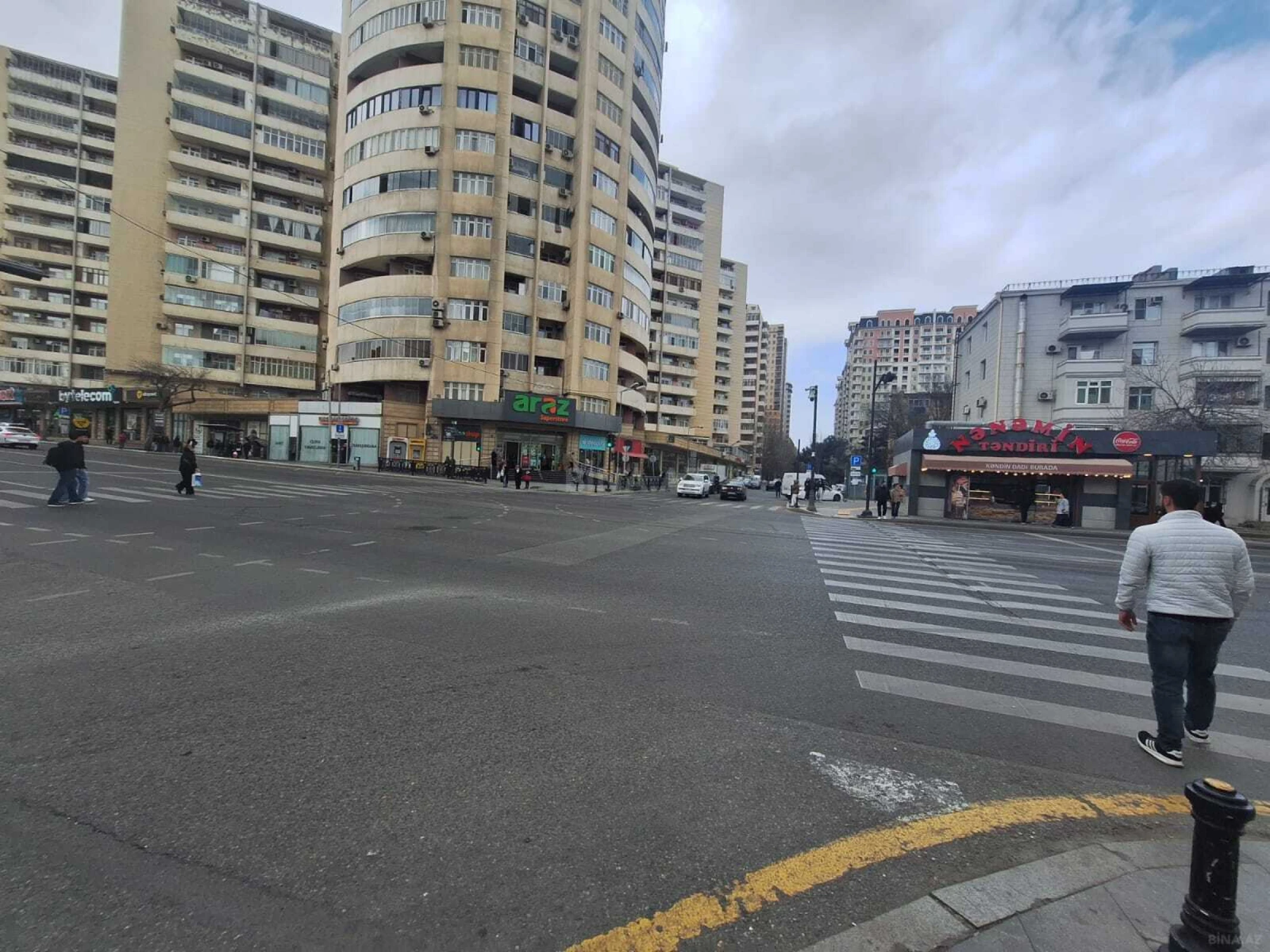 Satılır 3 otaqlı mənzil 68 m²