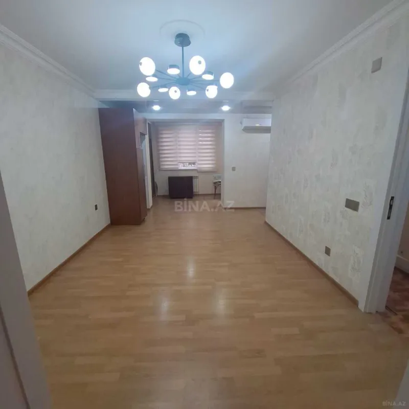 Satılır 3 otaqlı mənzil 68 m²