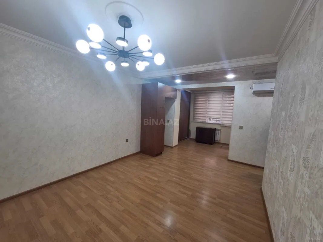 Satılır 3 otaqlı mənzil 68 m²