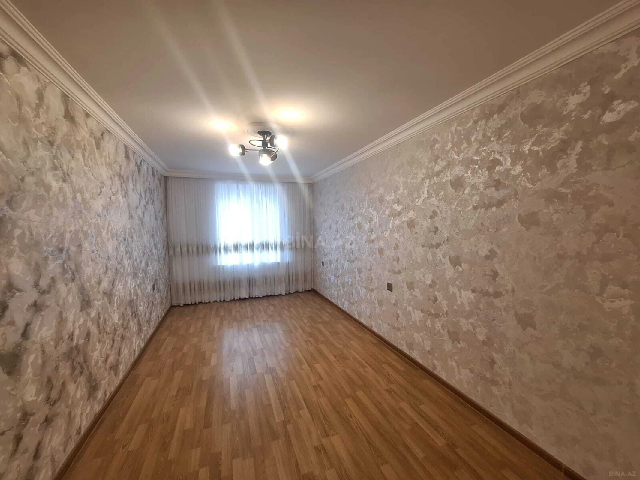 Satılır 3 otaqlı mənzil 68 m²