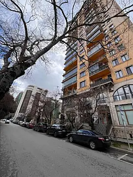 Satılır 4 otaqlı mənzil 190 m² — Bakı, Nərimanov 4 otaq 190.00 m²